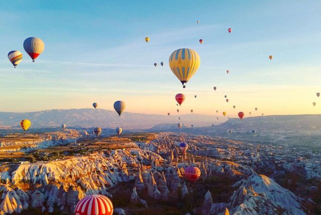 hot-air-balloons-festival-cappadocia-turkey